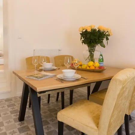 Palais Gutenberg L'atelier Apartmán Klagenfurt am Woerthersee